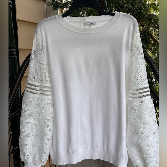 SIONI WHITE SWEATER WITH LACE DETAIL SLEEVES ON CUFFS - Picture 1 of 13